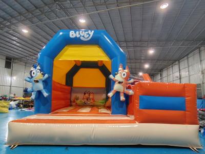 China Puncture Resistant Childrens Bouncy Castle With Slide Dogs Cartoon Theme à venda