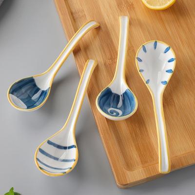 China Vintage Viable Minimalist Nordic Blue Pattern Soup Ramen Printing Protection Style Gold Edge Extended To Handle Japanese Ramen Spoon for sale