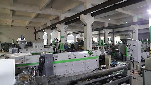 Verified China supplier - Yuyao Lvdao Plastic & Rubber Machinery Co., Ltd.