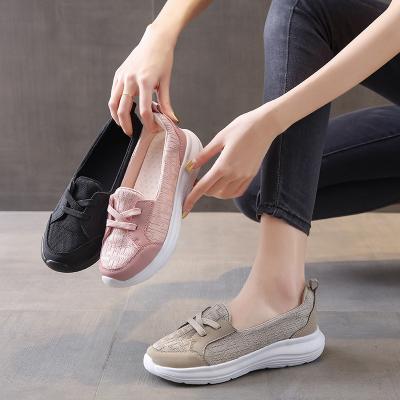 China Cushioning Slip-on Lazy Shoes, Cross border Four Seasons Casual Women's Shoes, New Mom's Shoes, Low Top Flat Bottom Walking Shoes for sale