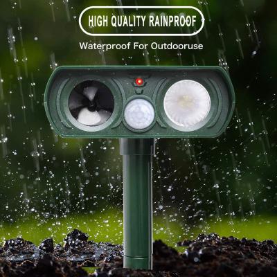 China High Power Dog Solar Battery Operated Cat Repellent Outdoor Ultrasonic Reflector for sale