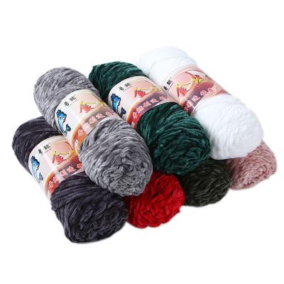 China Anti-Bacteria Wholesale Custom Handmade Wool Weave Polyester Chunky Yarn Crochet Scarf Sweater Velvet Chenille for sale