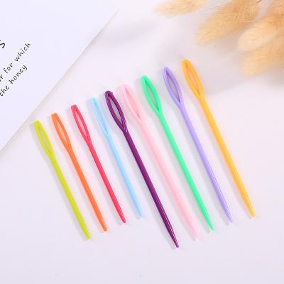 China Safe Household Sundries Maker Spot Cross Stitch Colorful Hand Plastic Sewing Needles For Kids for sale