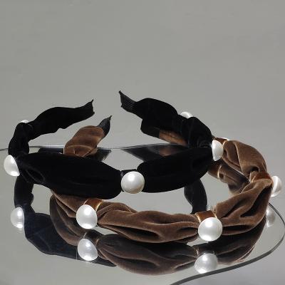 China Fashion Goddess Crown Pearl Headband Hair Accessories Velvet Headband-Wholesale for sale