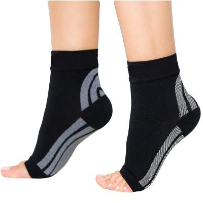 China Arch Support Heel Teeth Plantar Fasciitis Bumps Foot Sleeve Compression Bumps Orthopedic Ankle And Arch Support Edema Relief Socks For Men And Women for sale