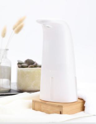 China Wholesale Plastic Automatic Foam Soap Dispenser 2002 Sensor Soap Dispenser Hand Sanitizer for sale