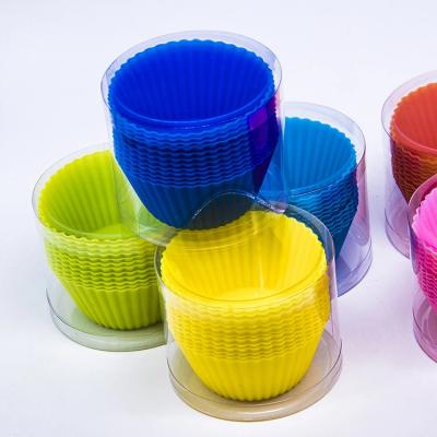 China Factory Wholesale 12Pcs Disposable Package Muffin Cup Cake Set Mold Liners Cups Holder Plastic Baking Decorating Mold Silicone Cupcake for sale