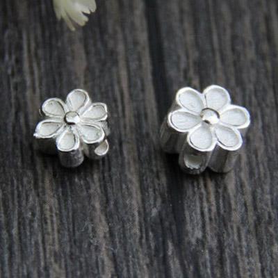 China 925 Sterling Silver Flat Beads S925 DIY Beads Bracelet Handmade Silver Flower Accessories Beautiful Small for sale