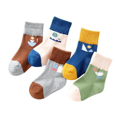 China New jacquard sports colorful cute patterns high quality combed soft children's cotton socks gift box socks for sale