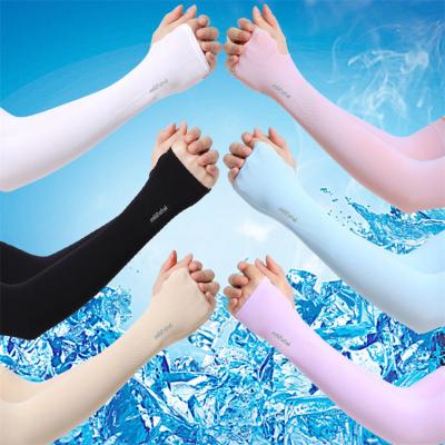 China Breathable Custom Compression Sun Protection Arm Covers Fishing Bike Football Wholesale Cooling Cycling Sports Arm Sleeves With Finger Hole for sale