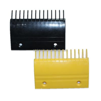 China Modern Mitsubishi Escalator Comb Plate Suitable For Mitsubishi Escalator YS013B578 14 Teeth Black Yellow for sale