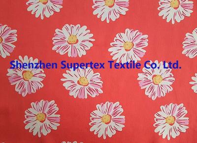 China Comfortabele Handfeel-Katoenen van de Satinetdouane Stof met Roze Bloemen Zachte Katoenen Stof Te koop