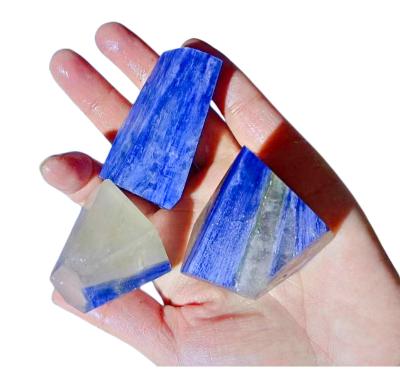 China Europe Wholesale high quality gemstone natural crystal heal stone blue kyanite free form for decoration for sale