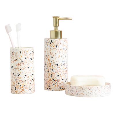 China BX Contemporary Polyresin Set of 3 Piece Bath Accessories for sale