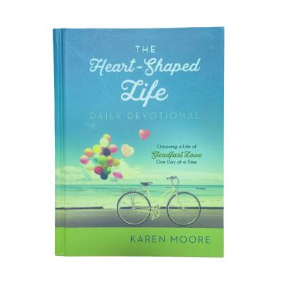 China The Heart-Shaped Life CMYK Hardcover Novel Book Printing 70gsm 80gsm Uncoated Woodfree Paper Smyth Sewn Binding for sale