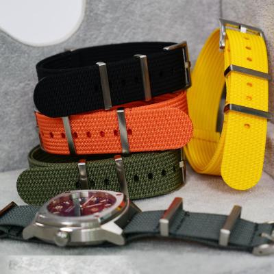 China New Arrival NATO Nylon Braided Strap Thickened Soft Watch Band Universal For 20mm 22mm DW Huawei Samsung 20cmX5cmX0.5cm for sale