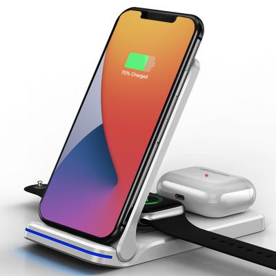 China Smart Watch Trending Products 2021 New Arrival 3 in 1 Type-C Wireless iPhone Charger Stand USB Charger for sale