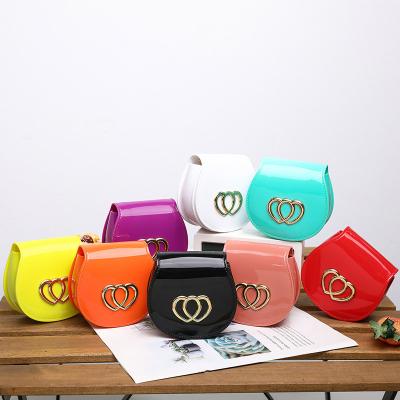 China Fashion 2021 PVC Jelly Bag New Mini Cute Lipstick Bag Chain Shoulder Messenger Small Round Handbag For Kids for sale