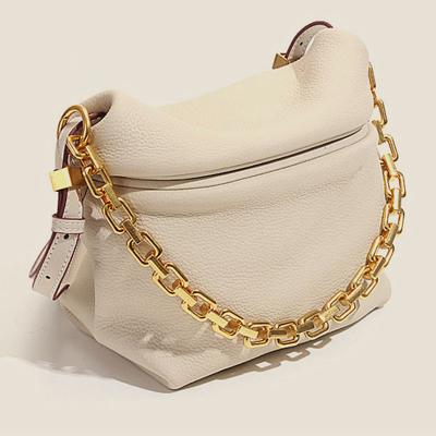 China Large Capacity High Quality European Custom Leather Shoulder Bag Underarm Lady Chain Bags Casual Tote Handbags for sale