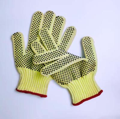 China Fire Resistant Super Fiber Knitted Cut Handle Aramid Palm PVC Dotted Flame Retardant Heat Resistant Gloves for sale