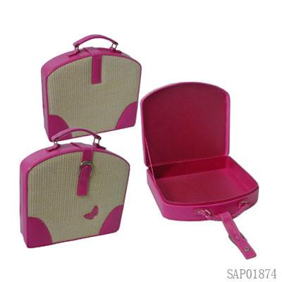 China Custom Carriable Cosmetic Jewelry Travel Case Pink Handle PU Wrapping for sale