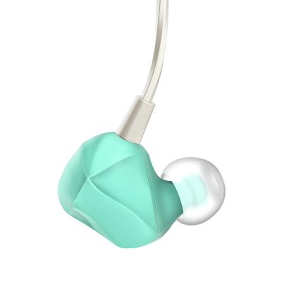 China In Ear Headphone F100C Dynamic HiFi Stereo Bess Noise Canceling Earphones With Mic for sale