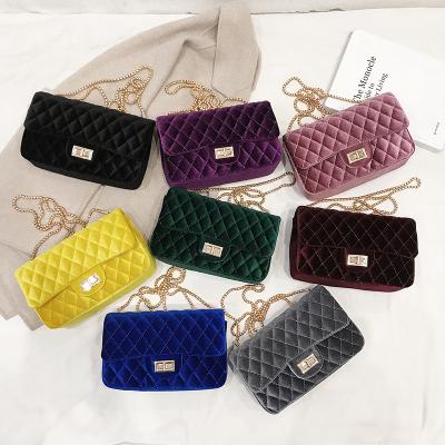 China Fashion TS9416 2021 Winter Velvet Online Shopping Ladies Handbags Cross Shoulder Girl Messenger Women Quilted Velvet Chain Handbags for sale