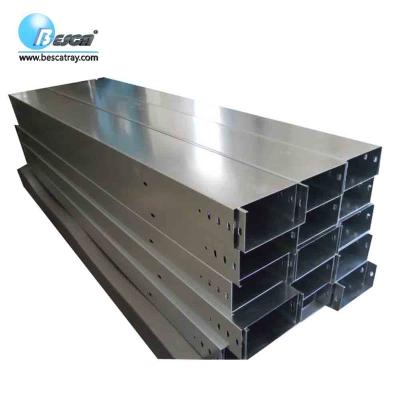 China Trunking Type Steel 2 Compartment Black Cable Tray Trunking for sale