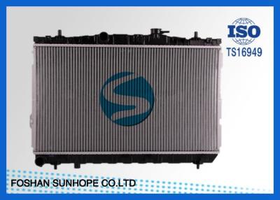 China Van de de Autoradiator van Hyundai van de kopertank OEM 25310-2D100, Radiator voor 2001 Hyundai Elantra HYU016 Te koop