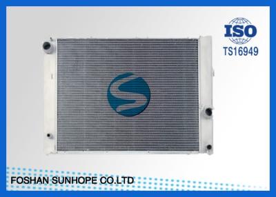 China Verwarmende Koel Solderende van de het Koelmiddelenbeperking van de Aluminiumradiator OEM 17117507972 Te koop