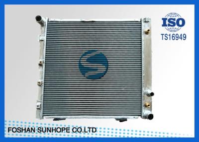 China Coolant Restriction Automotive Aluminium Radiators 518.5*55mm Tank No Glitches Fin for sale