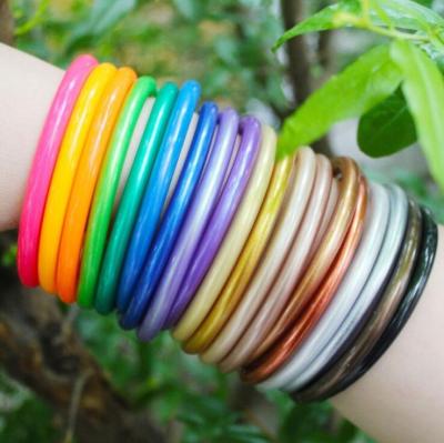 China FASHION Glitter Filled Gold Multilayer Powder Jelly Silicone Bangle Bracelets All Time Stackable Silicone Bracelet For Women Gifts for sale