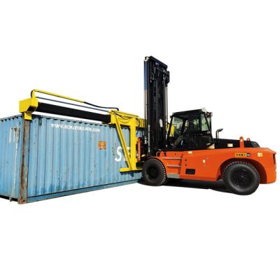 China Factory 15 Ton Compact Diesel Forklift with Container Spreader for sale