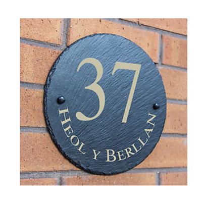 China Round Shape Modern Slate Street Sign With Laser Engraved for sale