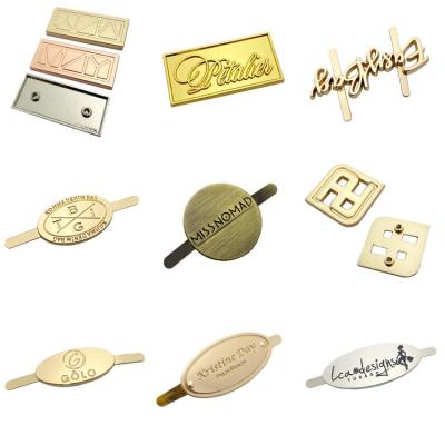 China Nickel Free / Lead Free / Fashion Gold Top Quality Letters Stamped Brand Logo Custom Metal Nameplate For Handbag for sale