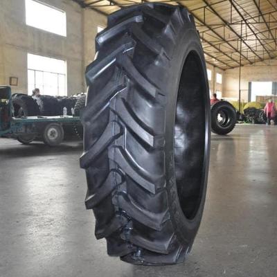 China Farms Cultivate R1 Irrigation Pivot Tires 11.2-24 13.6 - 24 11.2 - 38 14.9 - 24 for sale