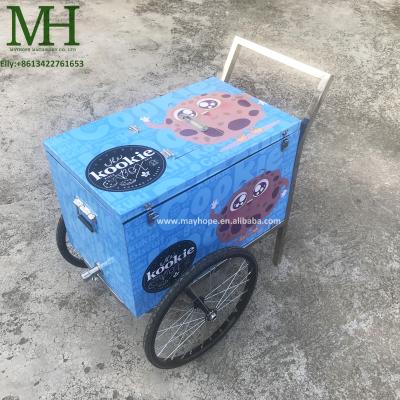 China Metal electric tricycle ice cream popsicle food car tricycle cabin enclosed tricycle with cooler box for sale