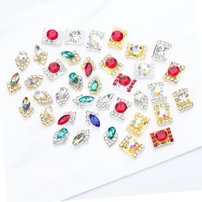 China Beautiful Fashionable Rhinestone Art Jewelry Designer Metal Nail Heart Shape Nail Decorations Nail Charms for sale