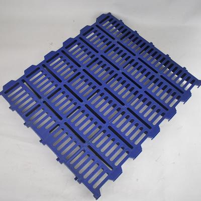 China Anti-UV Piggery farming PP material 600mm*60mm plastic pig floor slat for sale