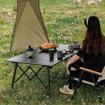 China 4-6 Person Large Folding Camping Table With Telescopic Legs Lightweight Aluminum Folding Table for sale