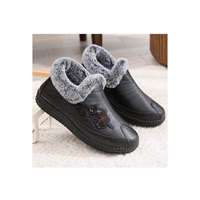 China Best Selling Embroidered Thermal Faux Leather Women To Keep Warm Ankle Boots Winter Flat Snow Boots 2022 for sale