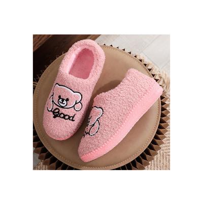 China Winter Lightweight High Quality Shoes For Home Women's Bear Print Shoes Cotton Slippers In The House for sale