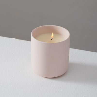 China Nordic Wholesale Modern Multicolor Empty Ceramic Candle Holder Candle Jar Holder Customized Luxury Ships. for sale