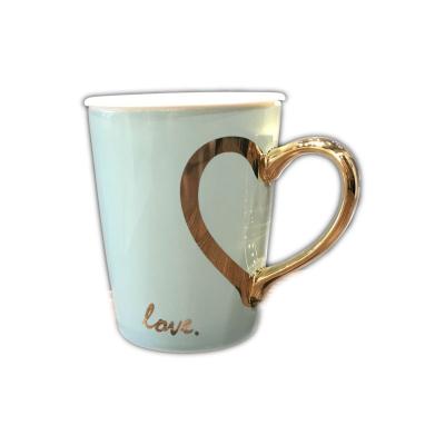 China Viable New Arrival Real Gold Heart Creative Coffee Mug With Loving Heart Handle And Spoon Couple Cup For Home Use for sale