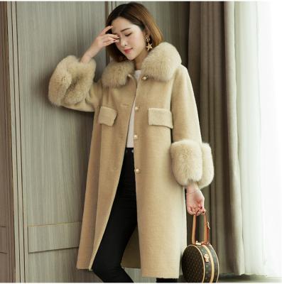 China Parride Shearling Shearling Coat With Collar Women Winter Color Real Fox Fur Shear Coat Wholesale Custom Warm Natural Sheep Fur for sale