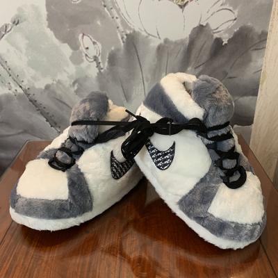 China Anti-Static Winter Jordan Multifunctional Warm Yeezy Slippers For Women Kids for sale