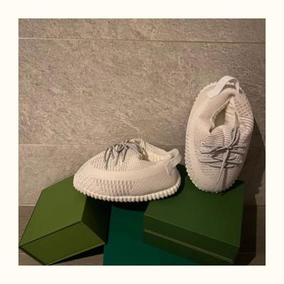 China Drop Shipping Anti Static Plush Stuffed Yeezy Anti Slip Home Slippers for sale