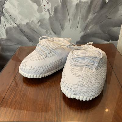 China Dropshipping Anti-Static Comfortable Plush Stuffed Anti-Slip Yeezy Home Slipper for sale