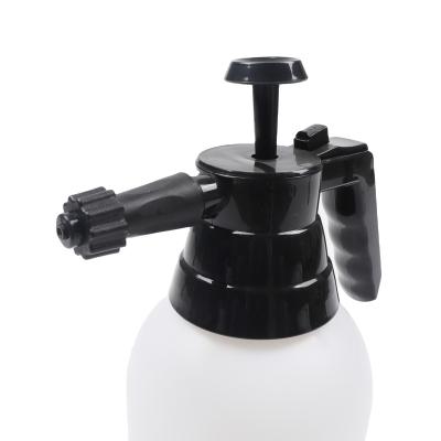 China Cleanig Car 1.5L Factory Direct Selling Portable Plastic High Pressure Hand Pump Foam Sprayer With Bottle for sale