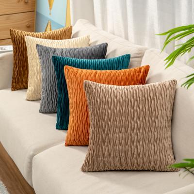 China Low price hot sale high quality fancy nordic folded fold velvet pillow cushion case for sale